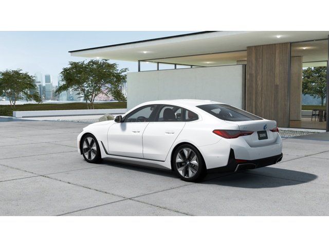 Thumbnail: 2025 BMW i4 - 2