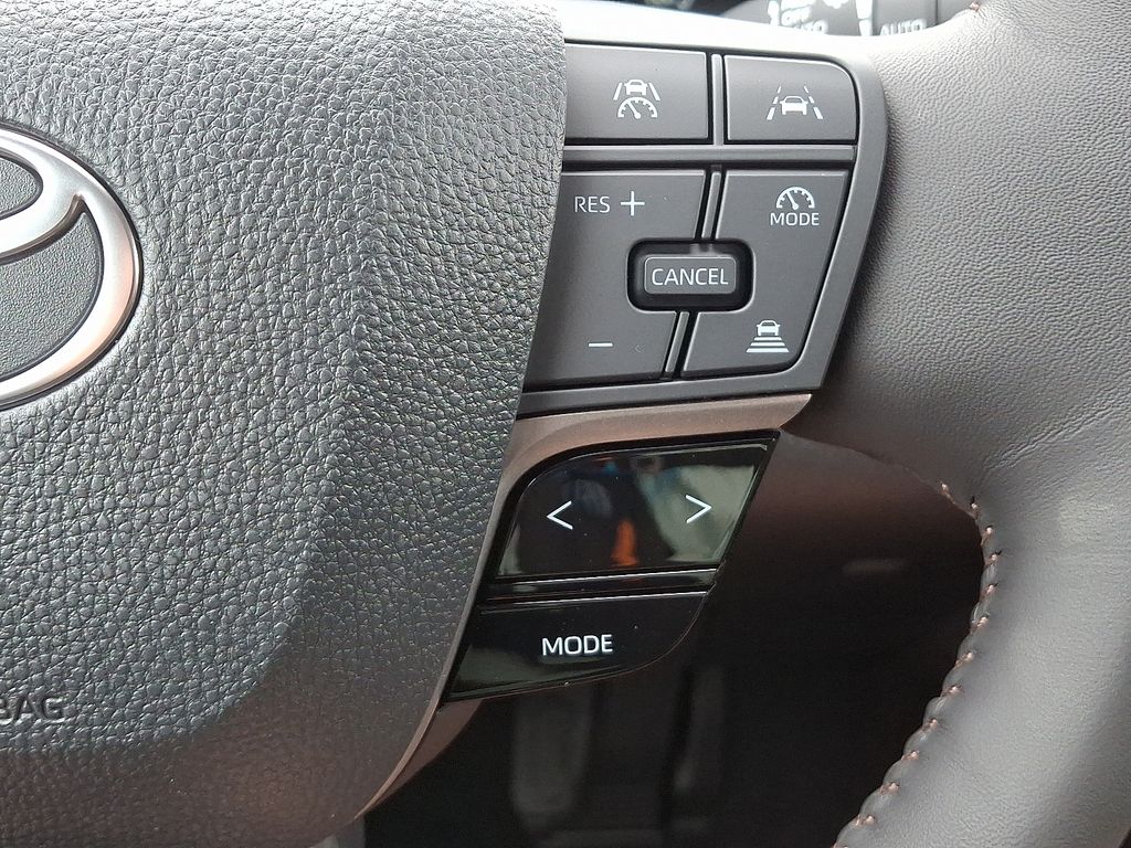 Thumbnail: 2025 Toyota Camry - 21