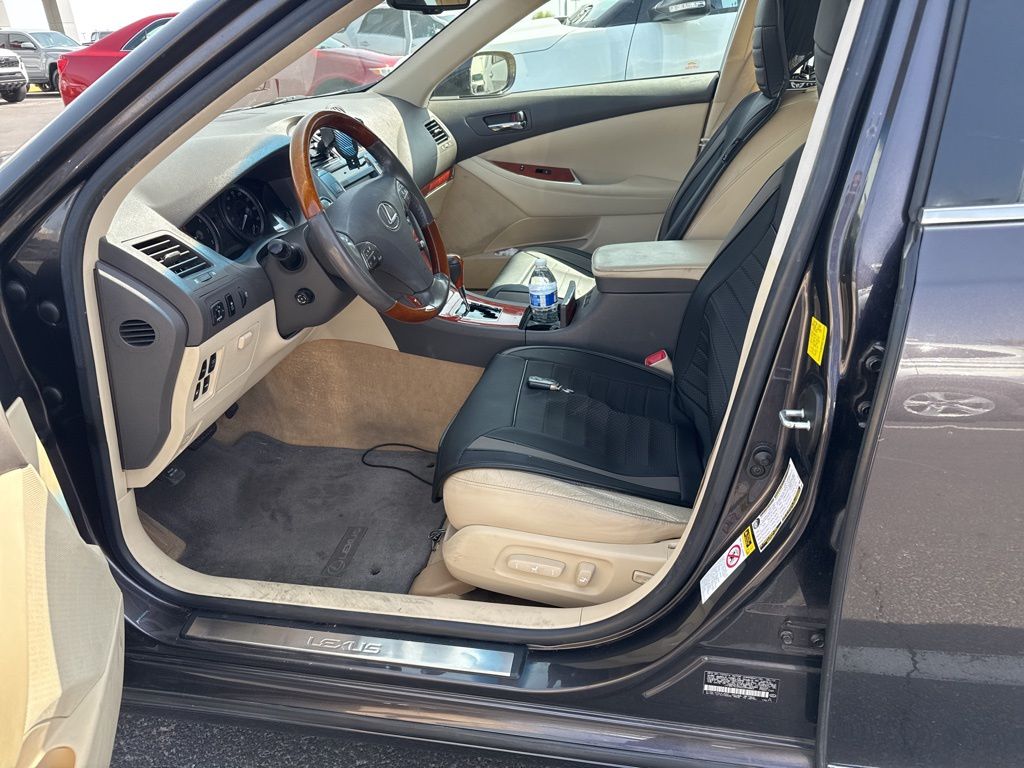 2010 Lexus ES 350 11