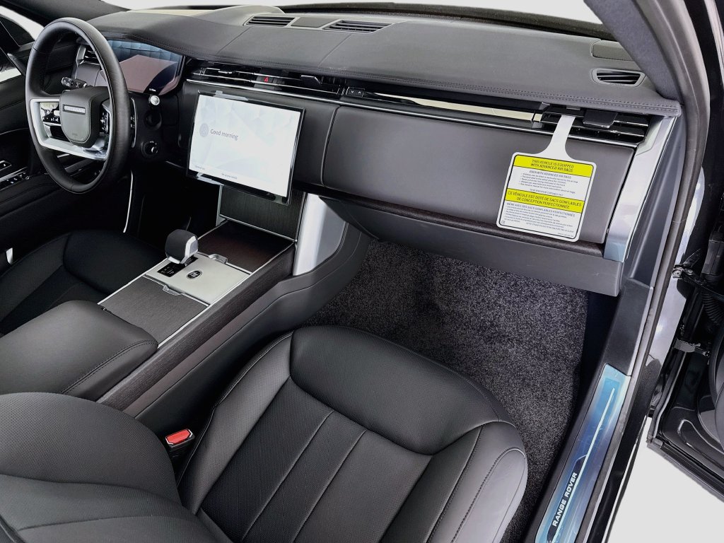 Thumbnail: 2026 Land Rover Range Rover - 17