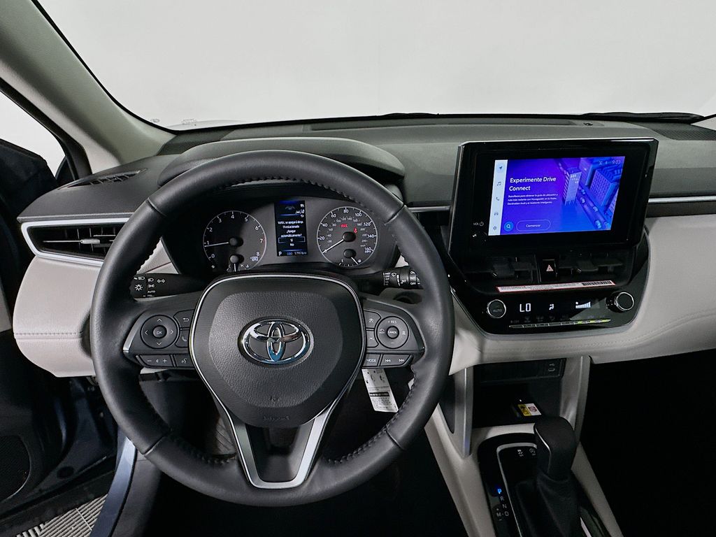 Thumbnail: 2023 Toyota Corolla Cross - 11