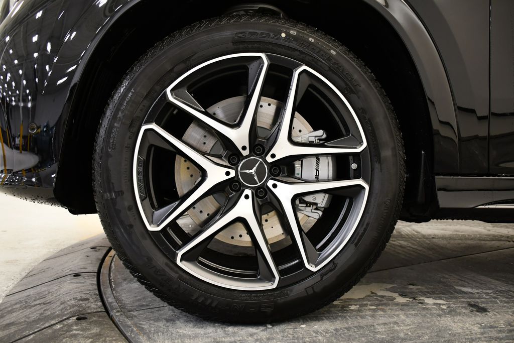 Thumbnail: 2026 Mercedes-Benz GLE - 14