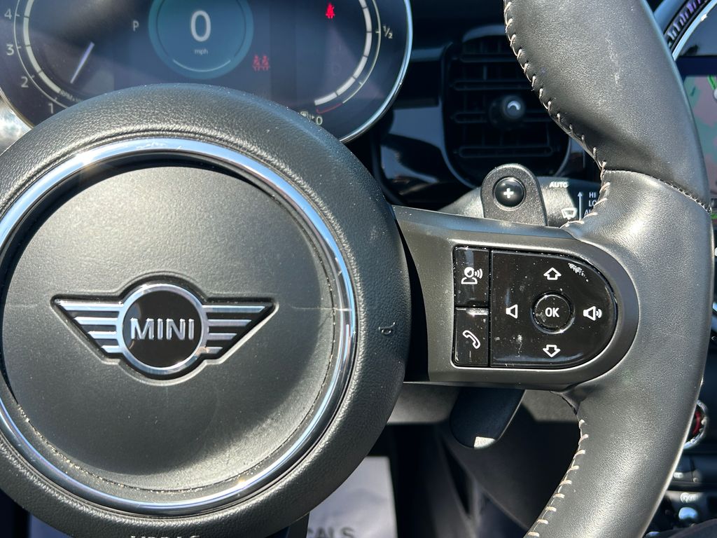 Thumbnail: 2023 MINI Cooper - 19
