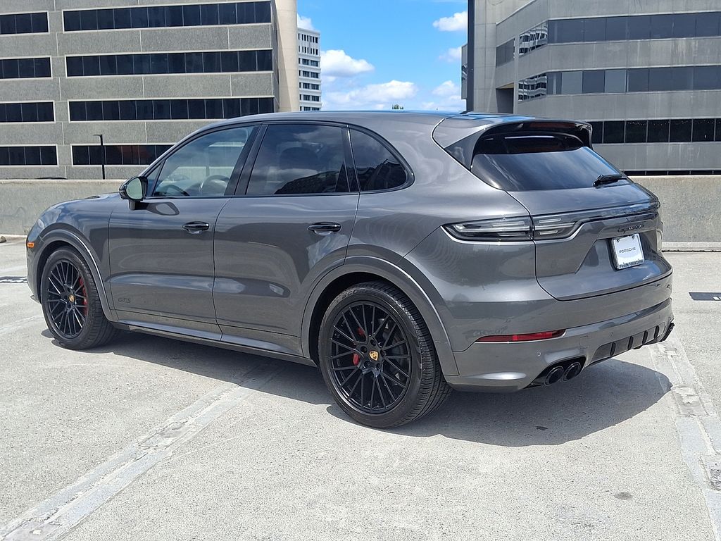 Thumbnail: 2023 Porsche Cayenne - 3