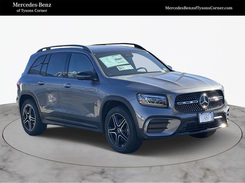 2025 Mercedes-Benz GLB 250 3