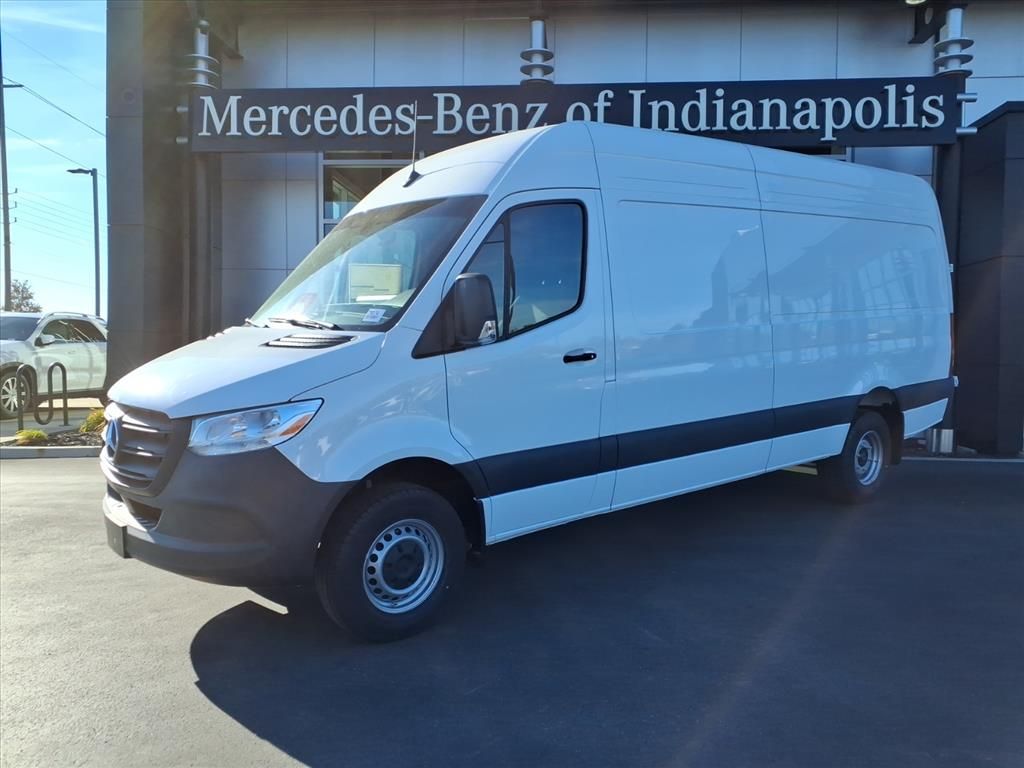 New 2026 Arctic White Mercedes-Benz Cargo 170 WB image 2