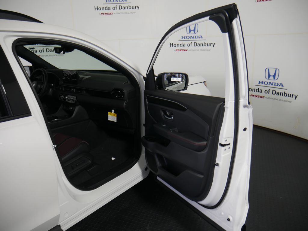 2025 Honda Pilot Black Edition 7