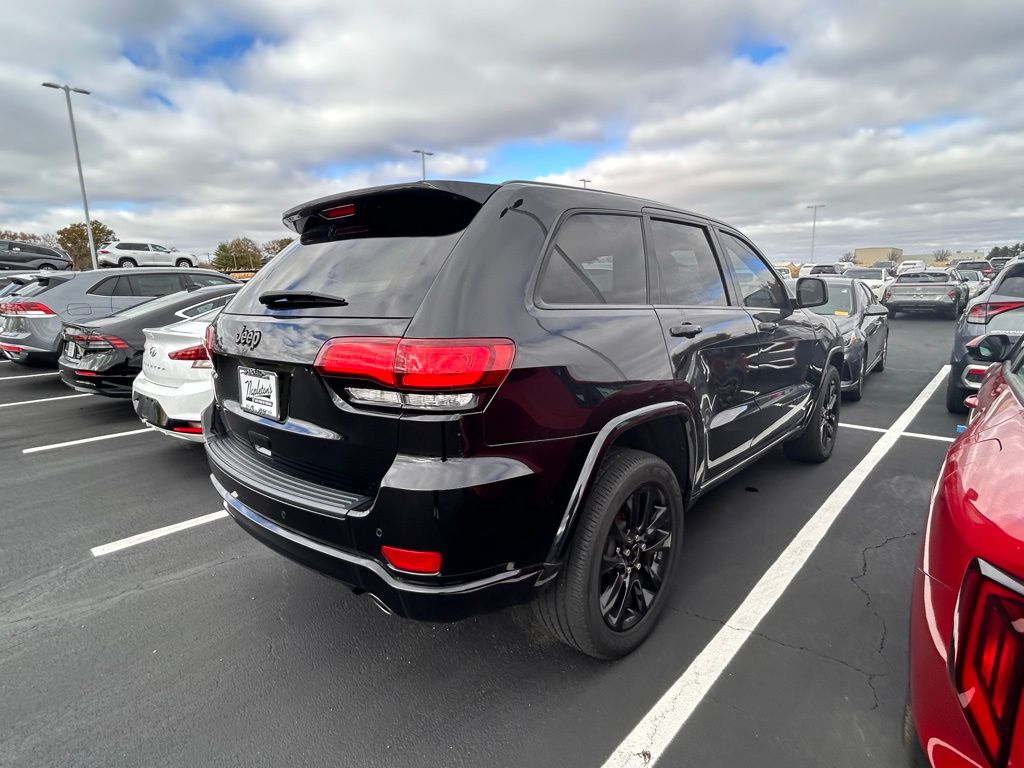 2021 Jeep Grand Cherokee Laredo X 3