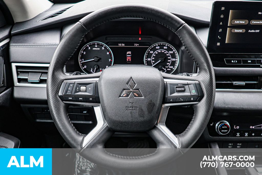 Used 2025 Silver Mitsubishi SE image 33