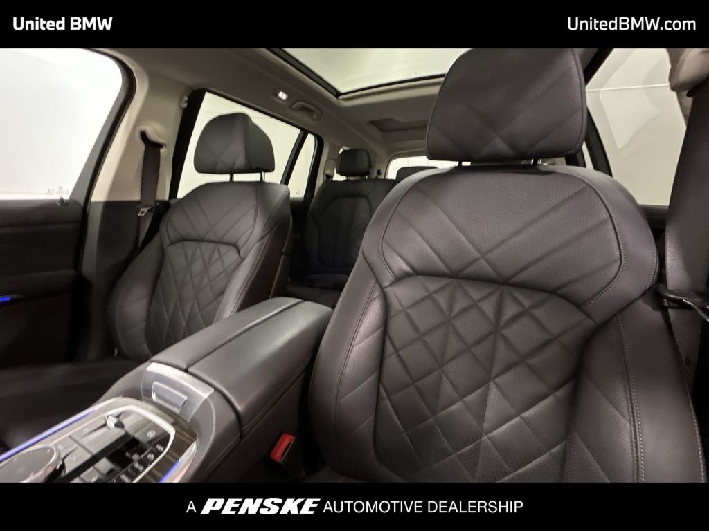 Thumbnail: 2023 BMW X7 - 13