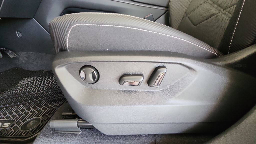 2026 Volkswagen Atlas Cross Sport