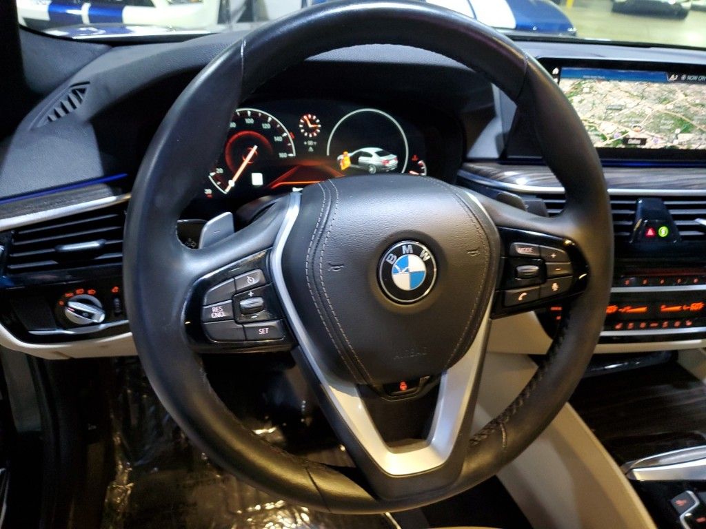 2019 BMW 5 Series 540i 34