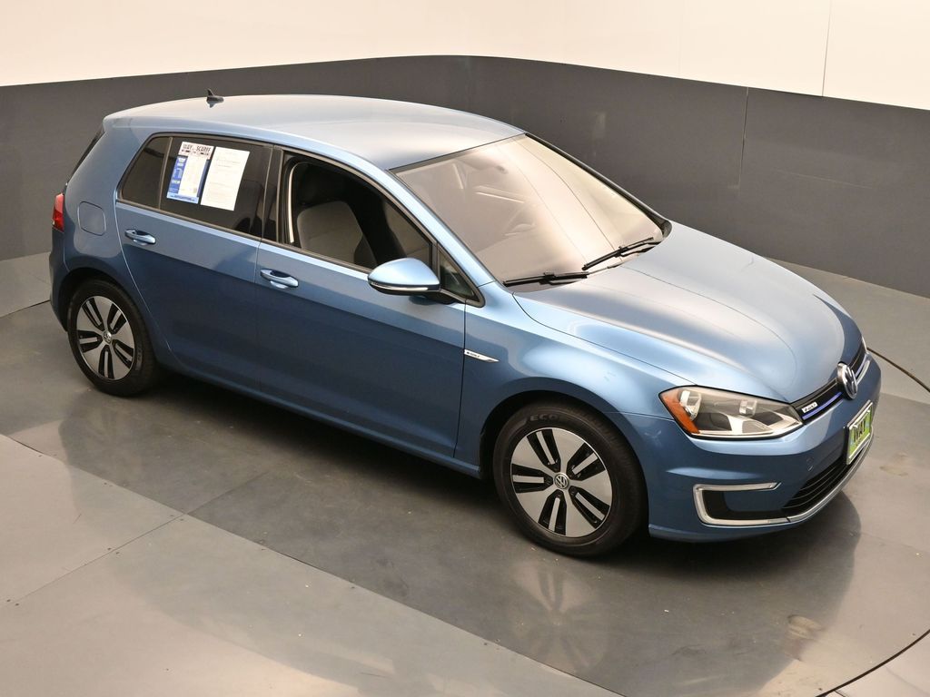 2016 Volkswagen e-Golf SE