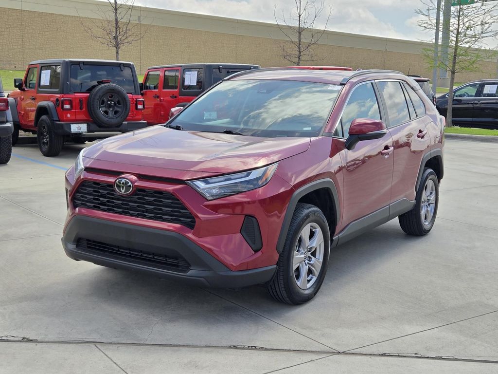 Red 2025 Toyota RAV4 XLE FWD SUV / Crossover Front-Wheel Drive 8-Speed Automatic