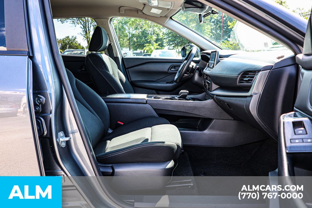 Used 2024 Gray Nissan S image 21