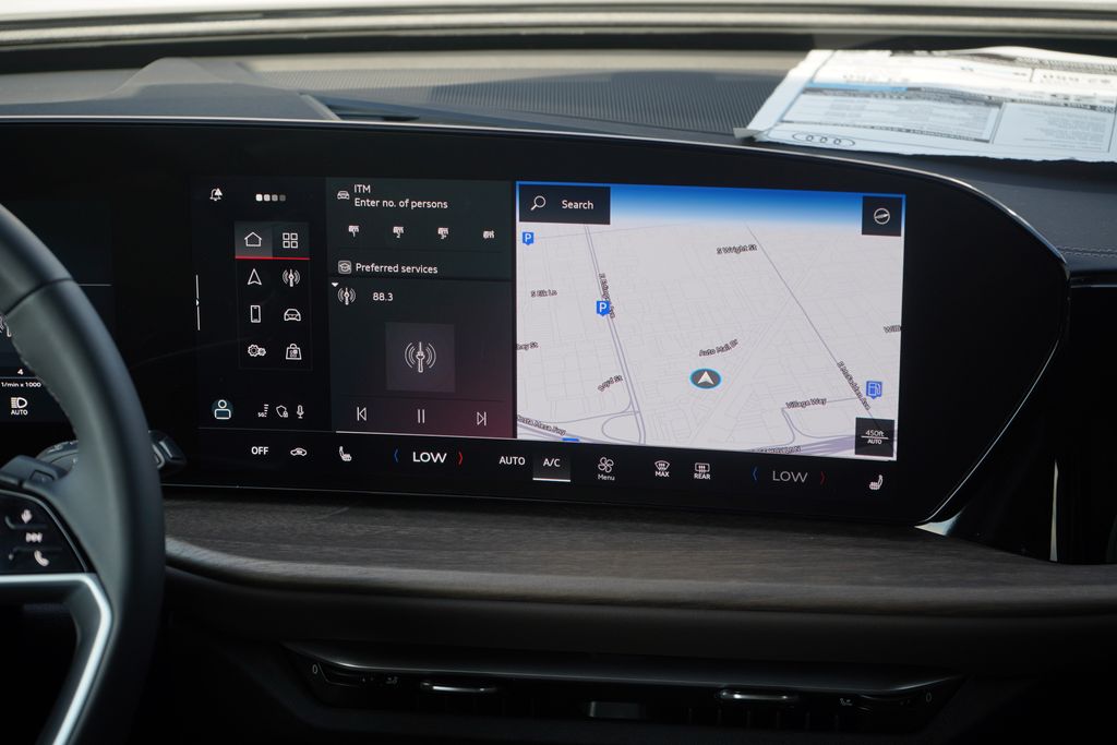 Thumbnail: 2025 Audi Q5 - 10