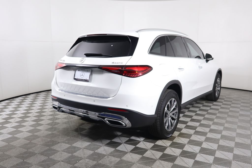 2025 Mercedes-Benz GLC 300 5