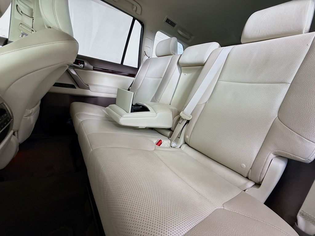 Thumbnail: 2014 Lexus GX - 25