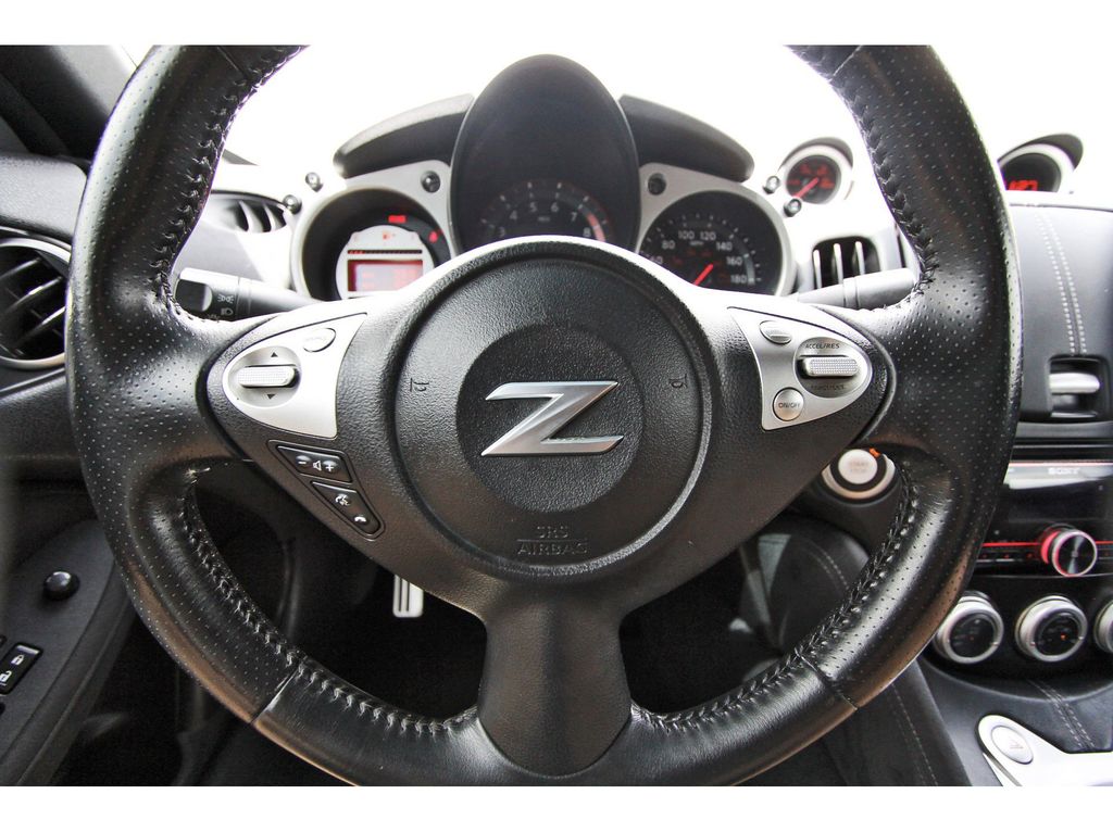 2010 Nissan 370Z Touring - 7