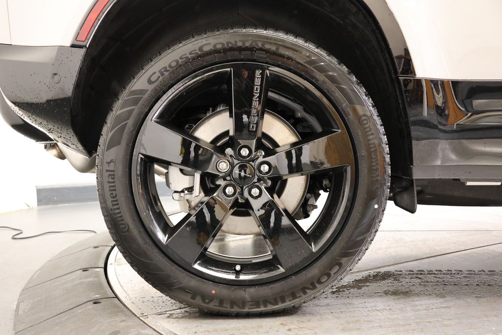 Thumbnail: 2026 Land Rover Defender - 11