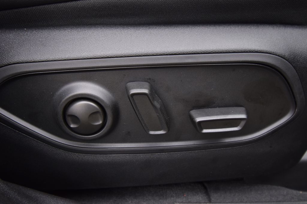 new 2026 Jeep Cherokee car, priced at $45,653