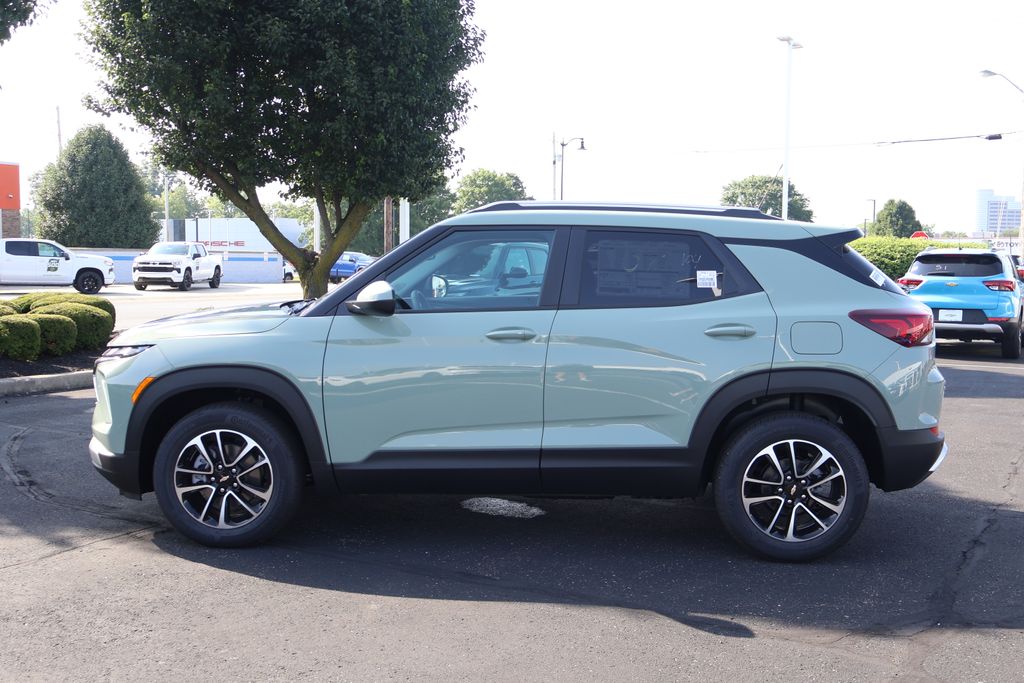 Thumbnail: 2026 Chevrolet TrailBlazer - 4