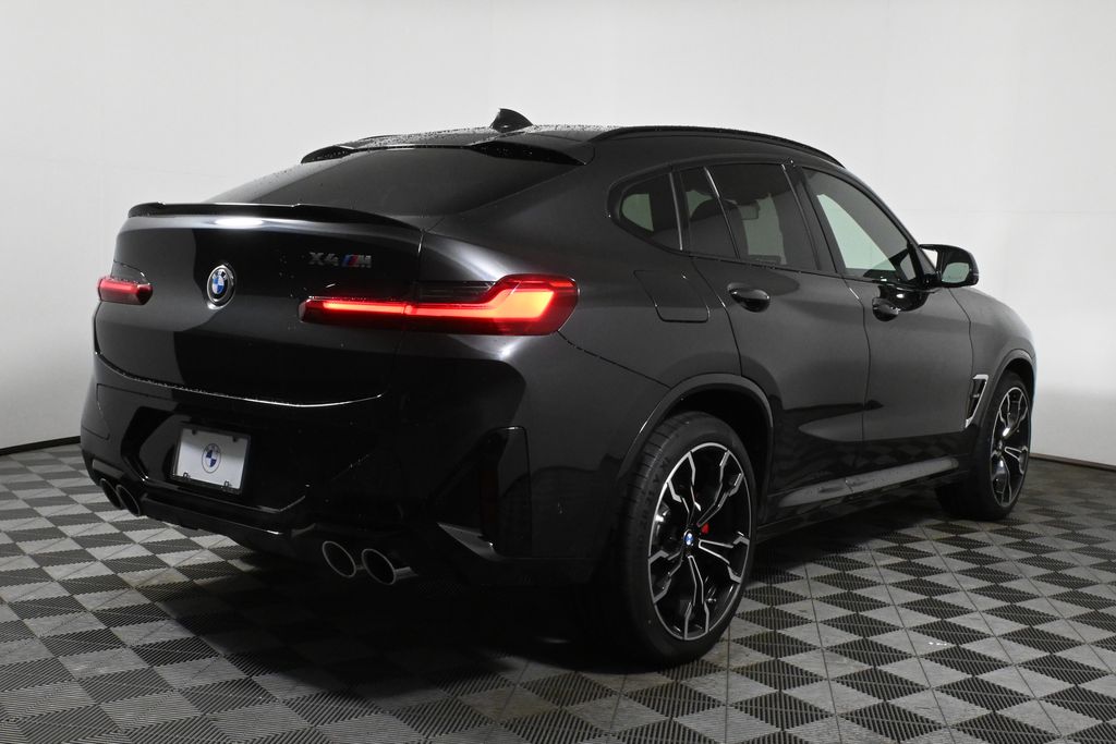 2025 BMW X4 M 6