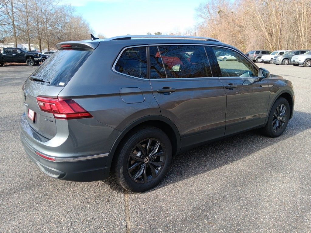 2024 Volkswagen Tiguan 2.0T SE 5