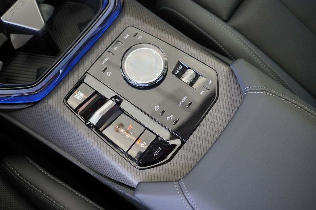 Thumbnail: 2026 BMW X3 - 17