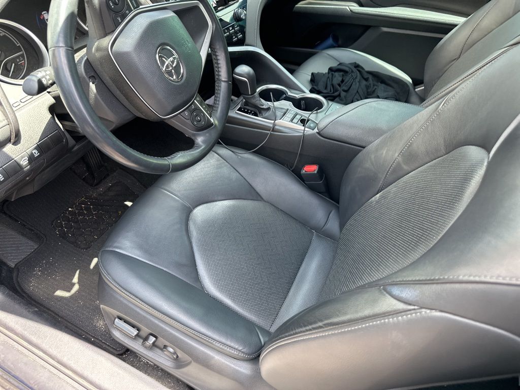 2021 Toyota Camry XLE 2