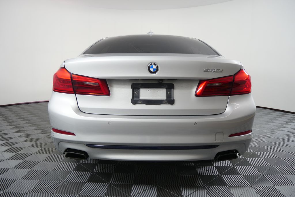 Thumbnail: 2019 BMW 5 Series - 4