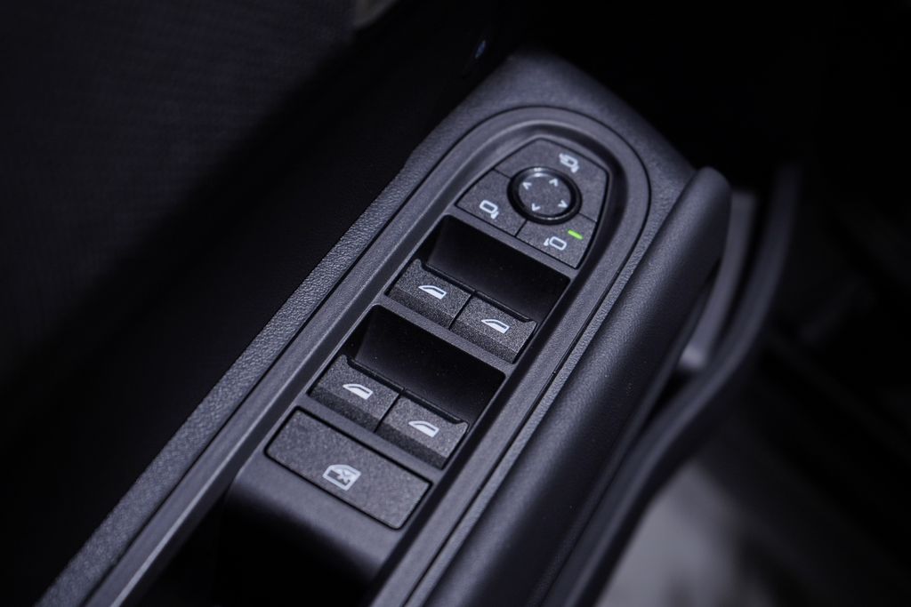 Thumbnail: 2025 MINI Cooper Countryman - 17