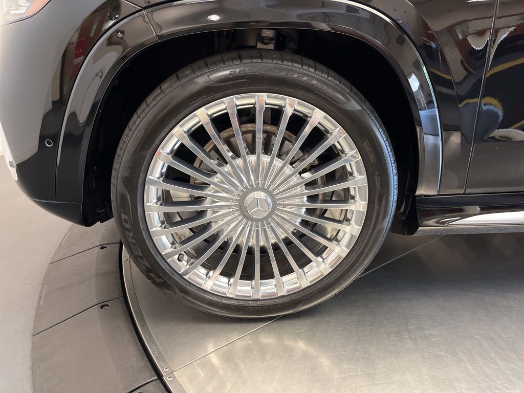 Thumbnail: 2024 Mercedes-Benz GLS - 10
