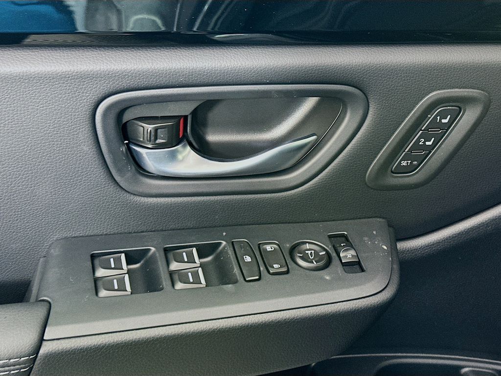 Thumbnail: 2025 Honda Pilot - 19