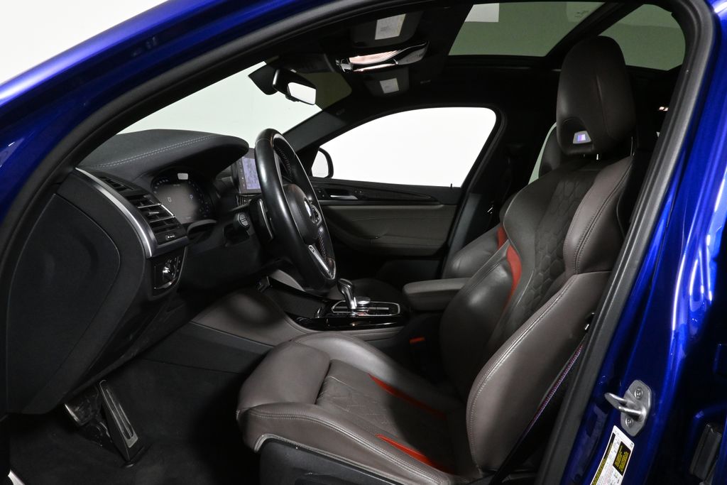 Thumbnail: 2023 BMW X4 - 3