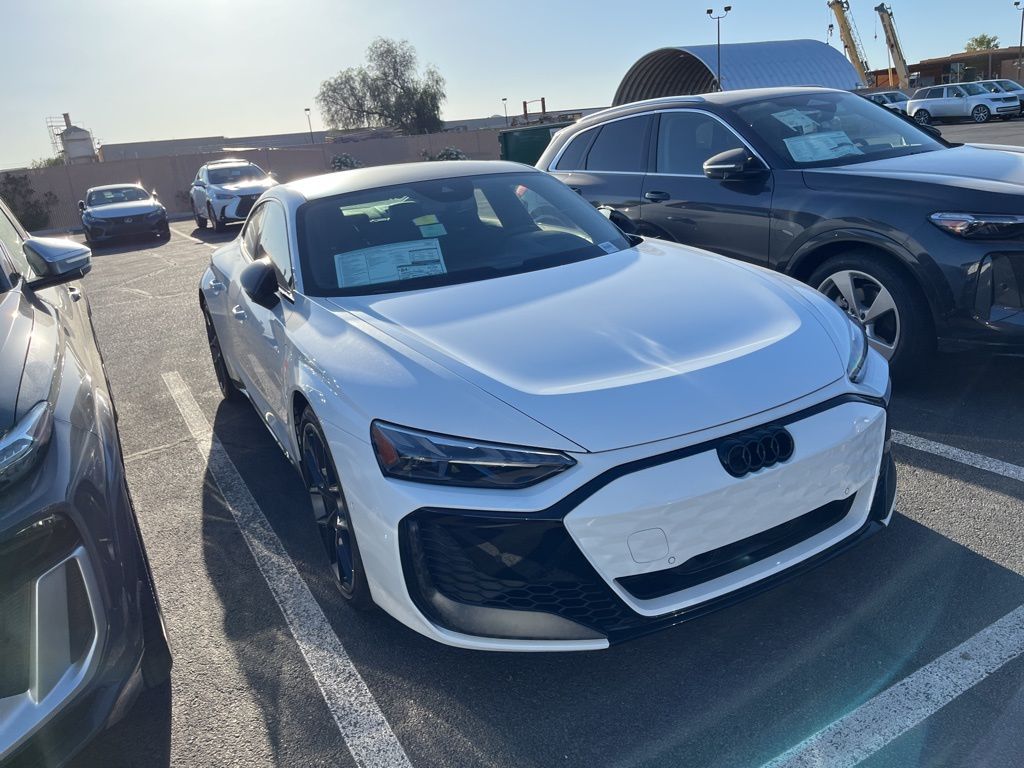 2025 Audi RS e-tron GT  3