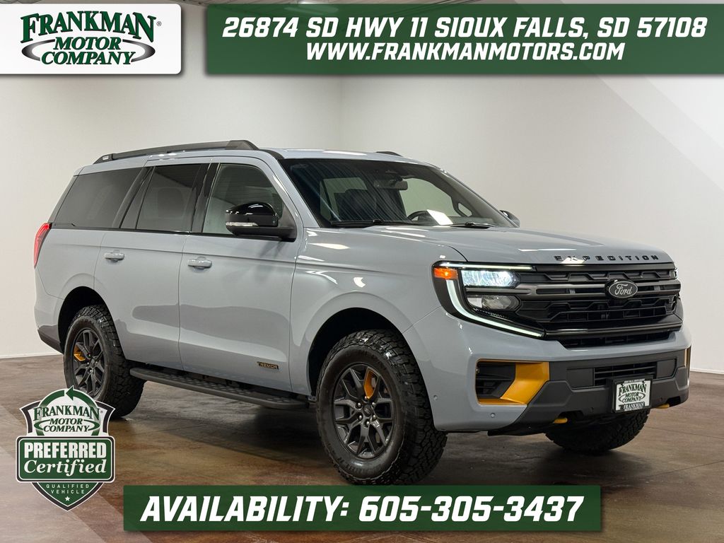 Glacier Gray Metallic TriCoat 2025 Ford Expedition SUV / Crossover Four-Wheel Drive Automatic
