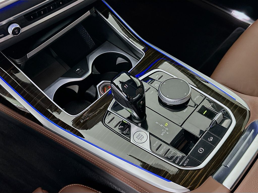 Thumbnail: 2020 BMW X7 - 17
