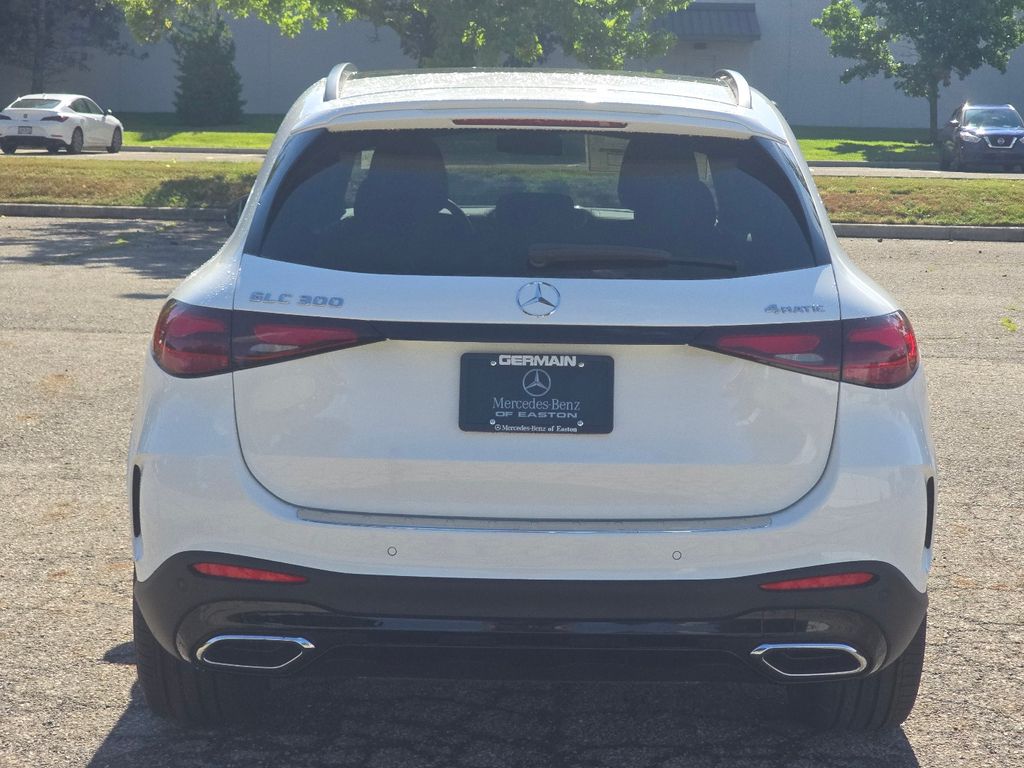 New 2026 White Mercedes-Benz GLC 300 image 16