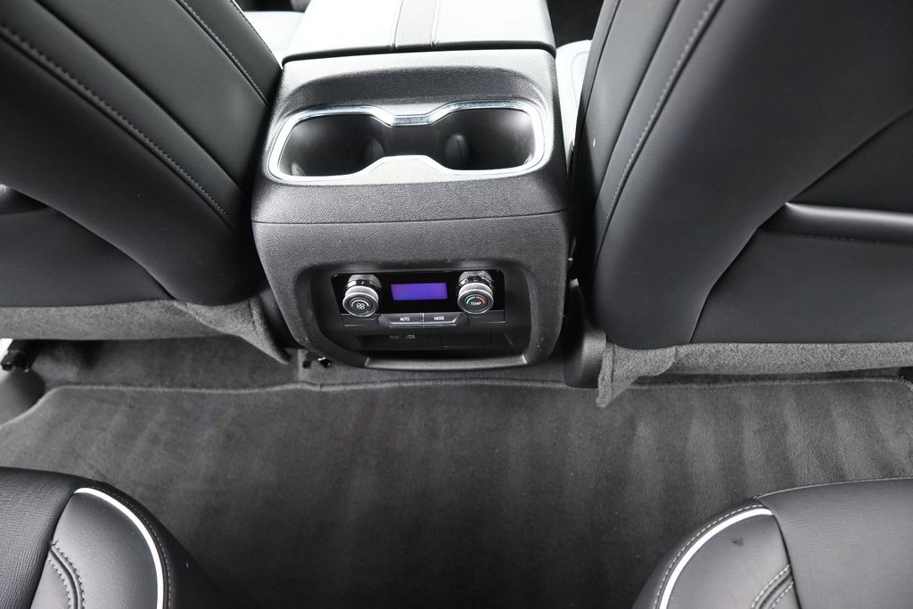Used 2025 Buick Enclave SUV