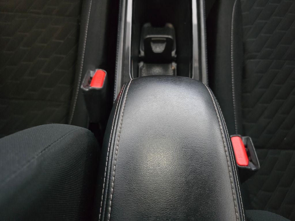 Thumbnail: 2021 Nissan Kicks - 28