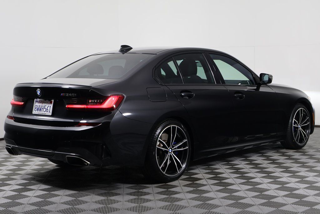 Thumbnail: 2021 BMW 3 Series - 4