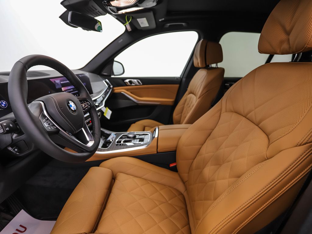Thumbnail: 2026 BMW X5 - 12