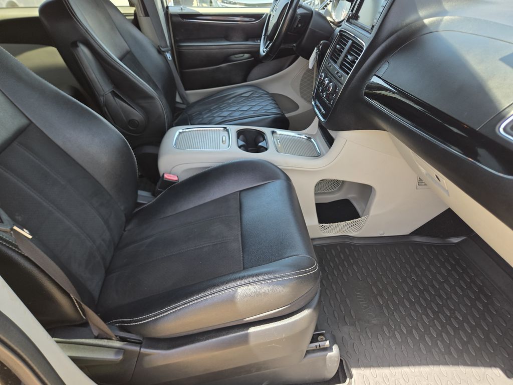 2019 Dodge Grand Caravan SXT Black at North Houston Mitsubishi
