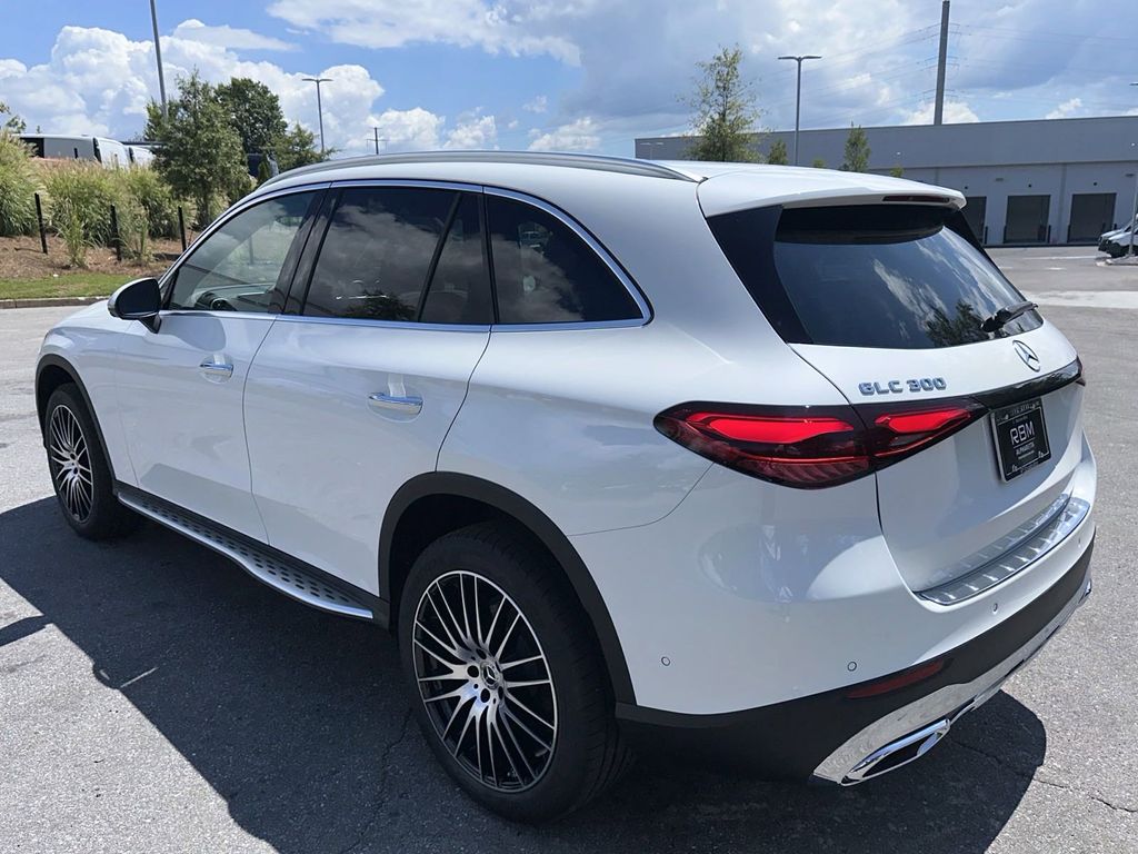 2024 Mercedes-Benz GLC GLC 300 6