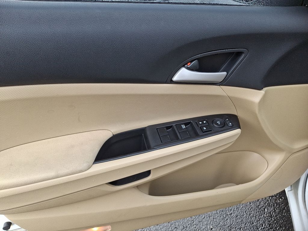 Thumbnail: 2012 Honda Accord - 12