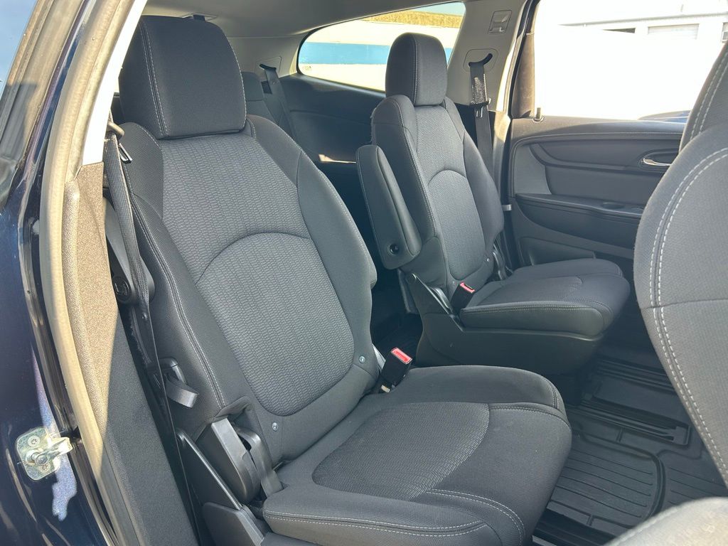 Thumbnail: 2016 Chevrolet Traverse - 23