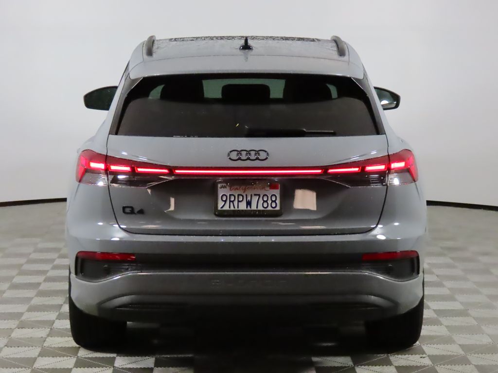 Thumbnail: 2025 Audi Q4 e-tron - 4