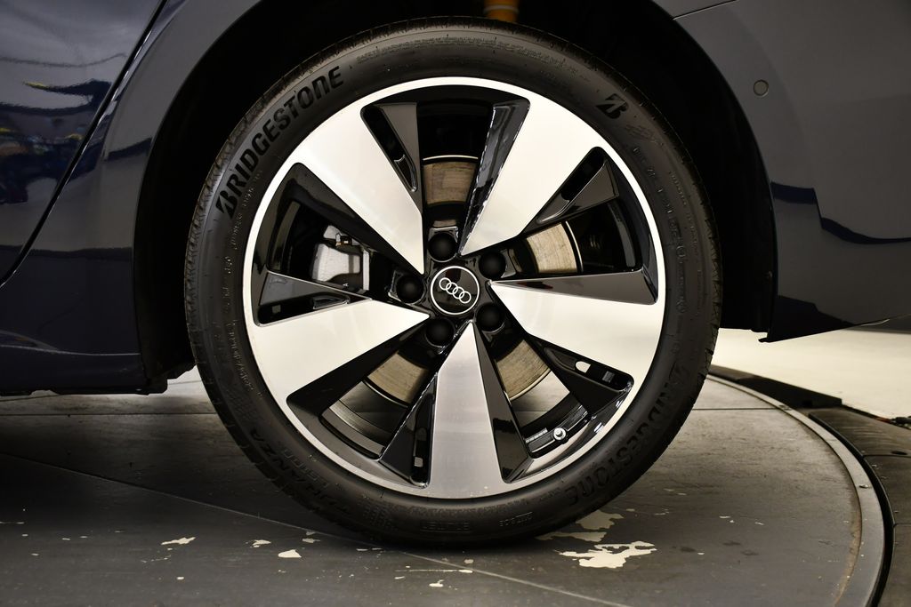 Thumbnail: 2025 Audi A5 - 14