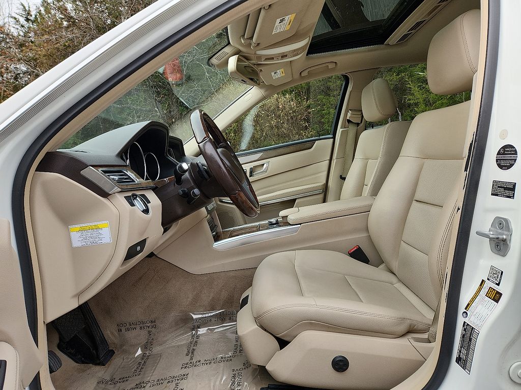 Thumbnail: 2014 Mercedes-Benz E-Class - 13